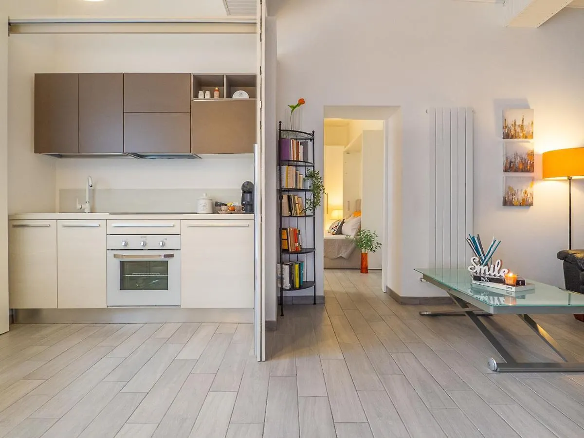 Loveflat - Scopri Ferrara In Bicicletta Apartment 0*,
