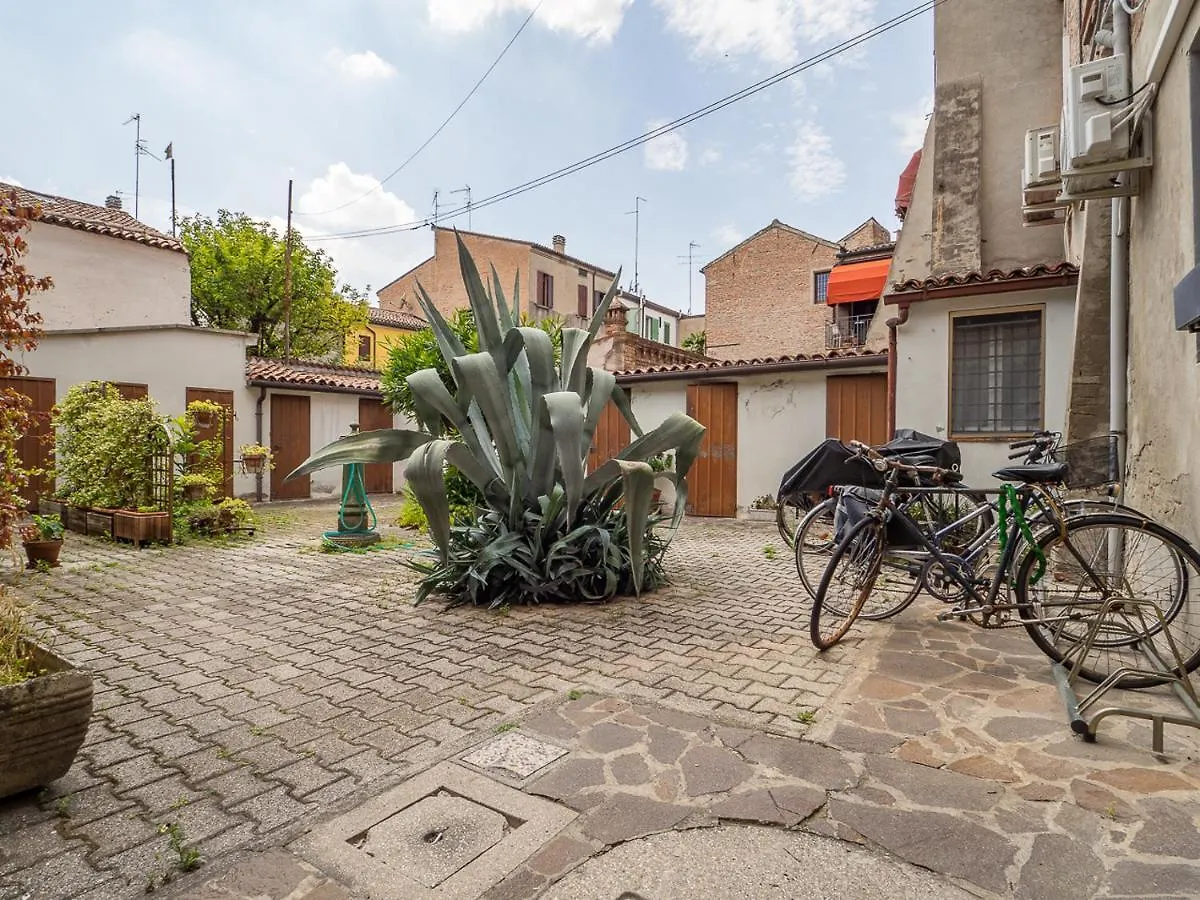 Loveflat - Scopri Ferrara In Bicicletta Apartment